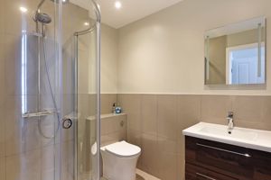 Master ensuite shower room- click for photo gallery